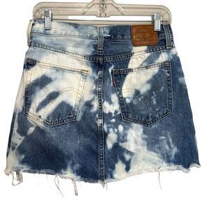 Levi Strauss Tie Dye Denim Skirt Womens Size 26 Raw Hem Levi’s